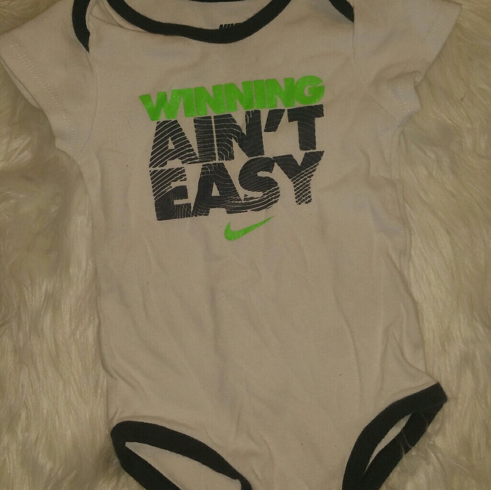 Nike infant short sleeve shirt